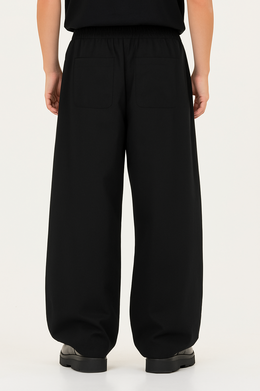 Black Minimalist Wide-Leg Pants for Men – Relaxed & Contemporary Fit